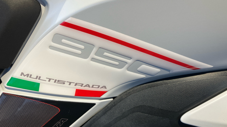 Ducati Multistrada 950 - Red